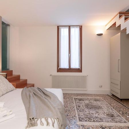 Casanova Deluxe Apartment By Wonderful Italy Venedig Exteriör bild
