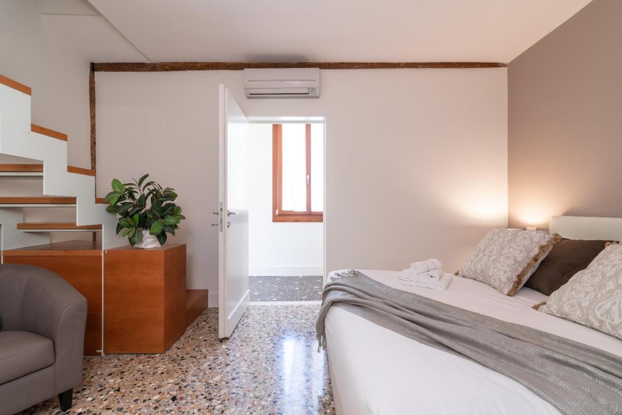 Casanova Deluxe Apartment By Wonderful Italy Venedig Exteriör bild