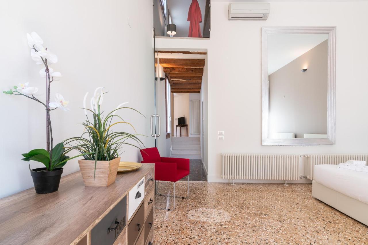 Casanova Deluxe Apartment By Wonderful Italy Venedig Exteriör bild