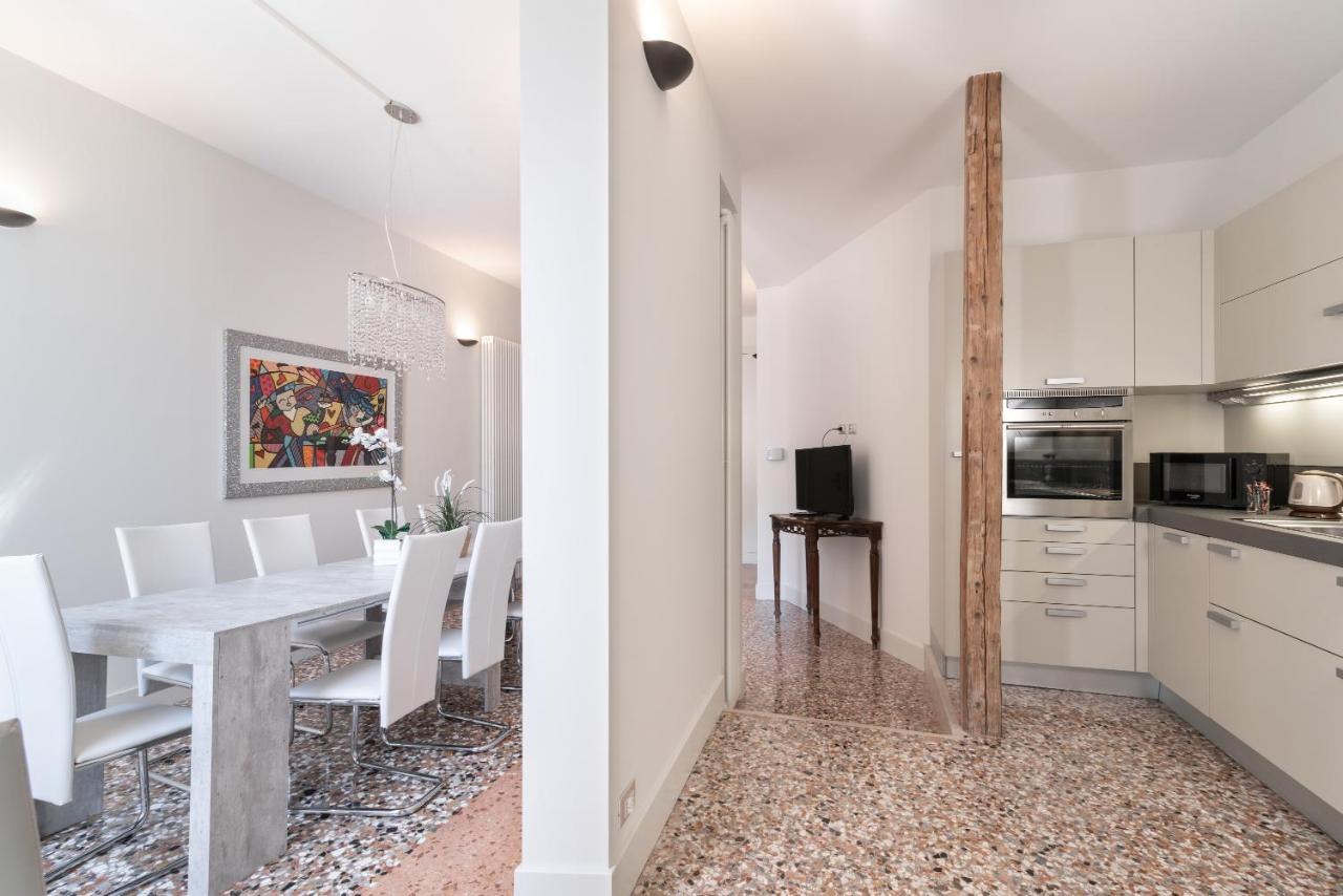 Casanova Deluxe Apartment By Wonderful Italy Venedig Exteriör bild
